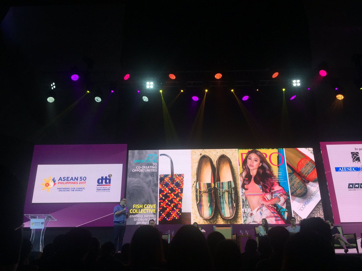 denviebalidoy's tweet image. #AYEC2017MNL Dreamagineer @primpaypon shares how his NGO supported youth across PH to dream again. #Inspo