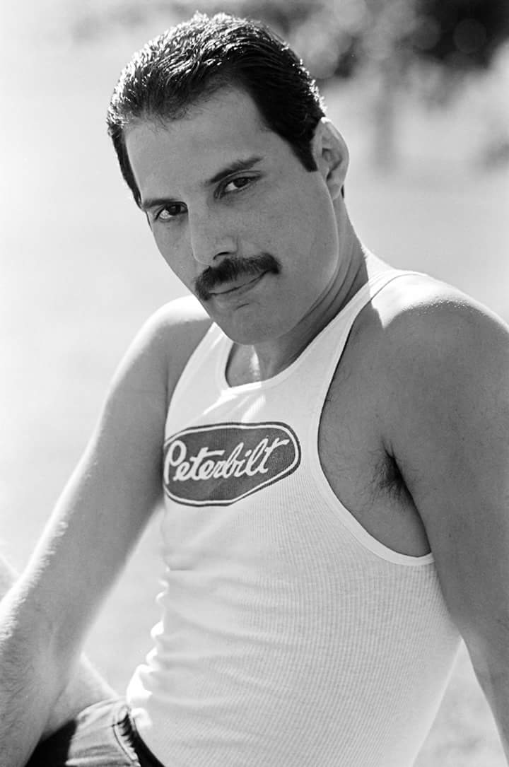 Today would have been the legend\s Freddie Mercury 71st birthday, happy birthday Freddie 