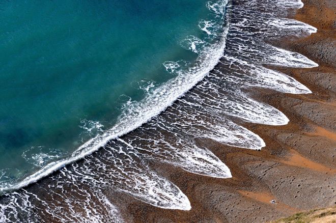 FunoticOfficial's tweet image. Mysterious Beach Patterns That Scientists Can't Explain - funotic.com/wow/mysterious…
#BeachPatterns #Creation #Nature, #WOW