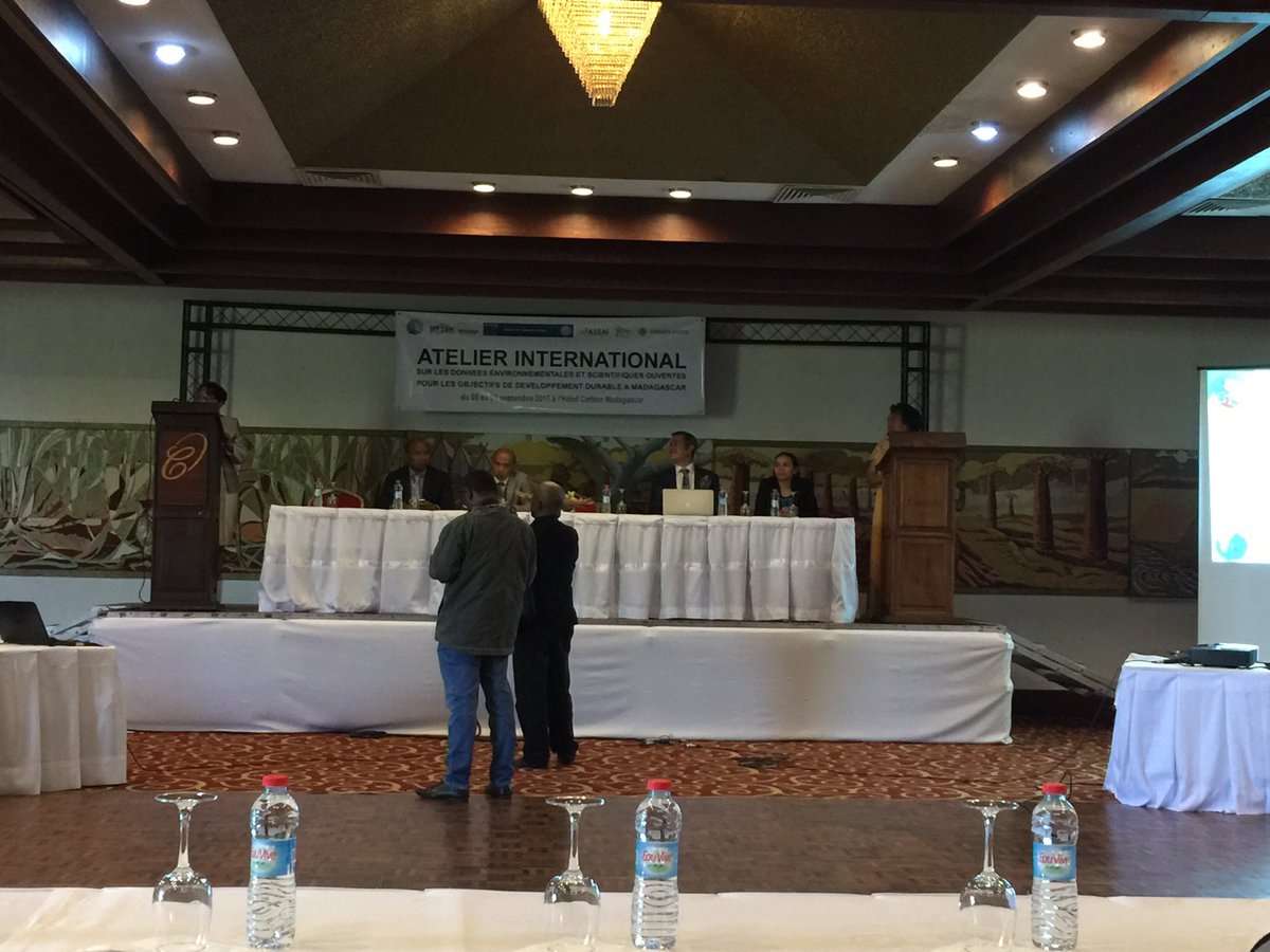 TWAS_SAREP's tweet photo. #OpenData17 Minister of Environment, Ecology and Forests (Madagascar), Dr Ndahimananjara Johanita gives opening remarks @ASSAf_Official https://t.co/QFAYFYoCIv