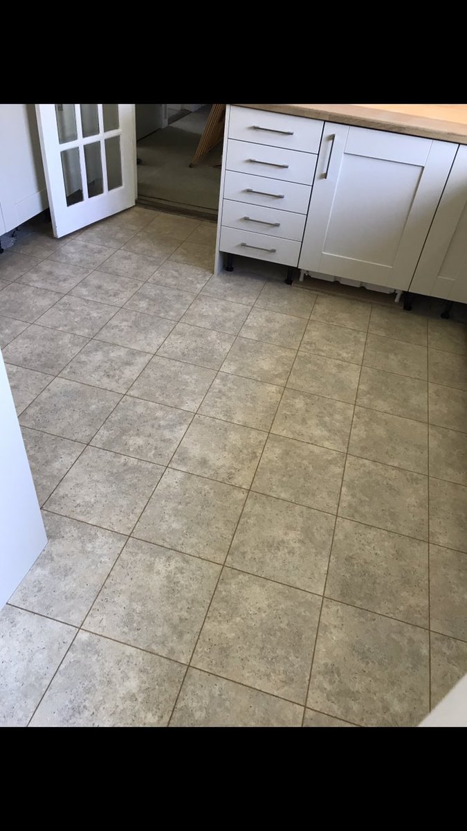 floor_show's tweet photo. @KarndeanFloors #karndean #floorshow https://t.co/BPSuS9wj9m