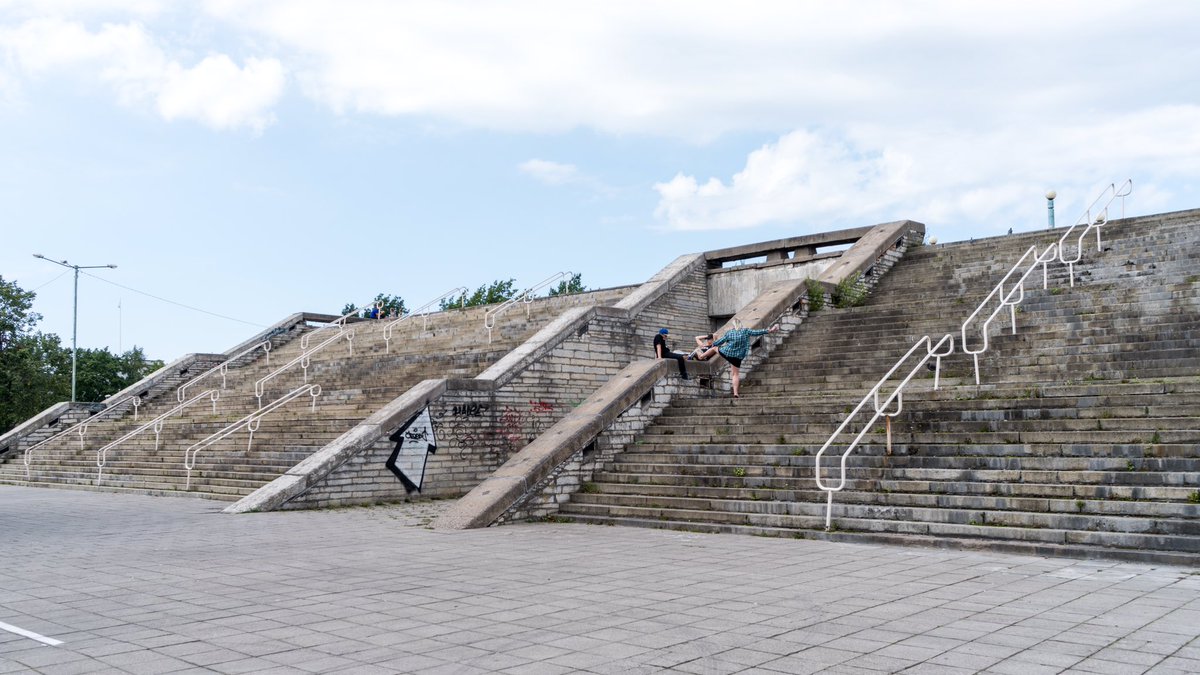 jensassmann's tweet photo. Lots of concrete, steps and #leadinglines at #urbex beauty #Linnahall https://t.co/q7wB83cLLm #Tallinn #Estonia #52projectJA https://t.co/yHgkrLuAI5