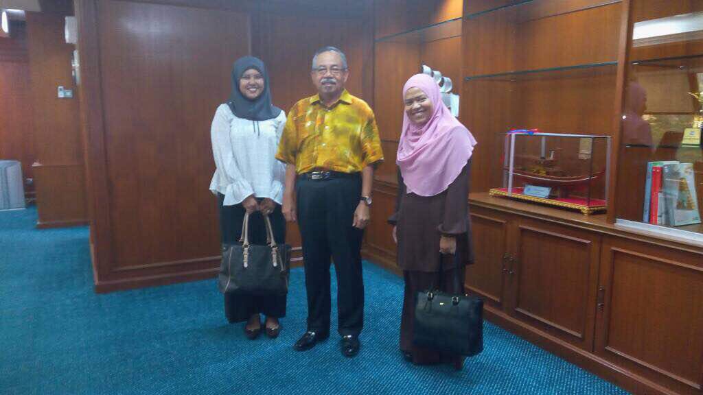 CEOatFaculty2's tweet photo. our @CEOatFaculty2 fellows 1st day at Agrobank 😊 #agrobank #ceoatfaculty2 #coachedbythepros https://t.co/hGOlodLZ3B