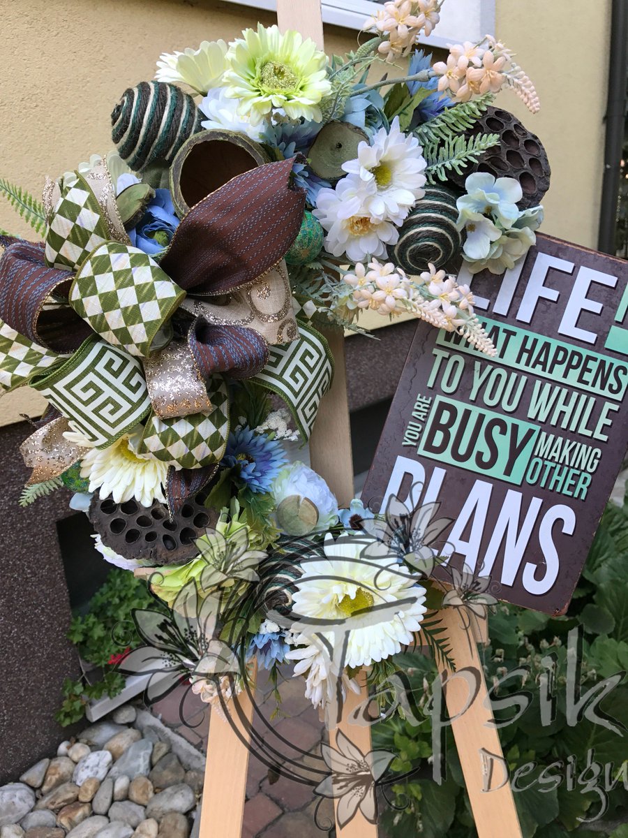 TapsikDesign's tweet photo. Free International Shipping with coupon code WREATHLOVE #etsychaching #handmade #freeshipping #selling https://t.co/7fK3QOibK3