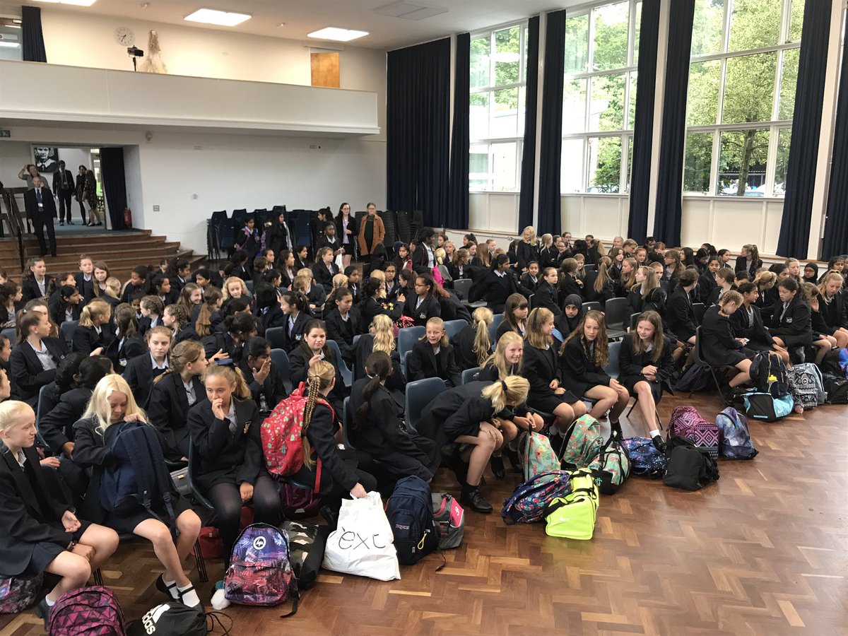 ChallonersHigh's tweet photo. A very warm welcome to our new Year 7's @ChallonersHigh https://t.co/sM5mK8wnWd