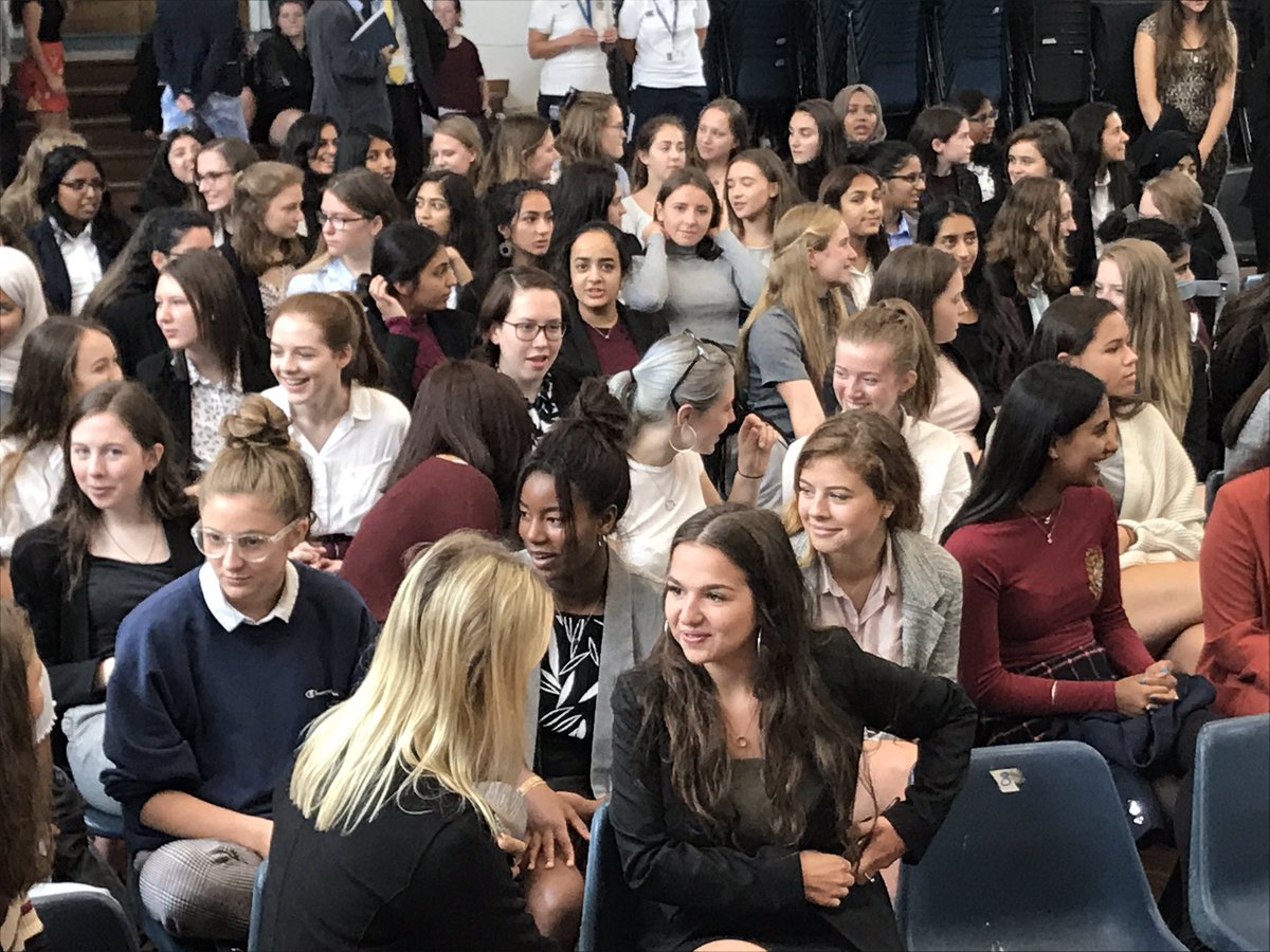 ChallonersHigh's tweet photo. Year 12 arrive and the Head Girl Team waiting to take the stage! https://t.co/jrFvIlc3ua