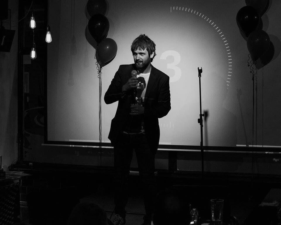 BREAKING! 😂
<a href="/BhamComFest/">Bham Comedy Festival</a> reveal Breaking Talent Award shortlist including @kai_samra + <a href="/thegemmalayton/">Gemma Layton</a> + more > whatsonlive.co.uk/news/birmingha…