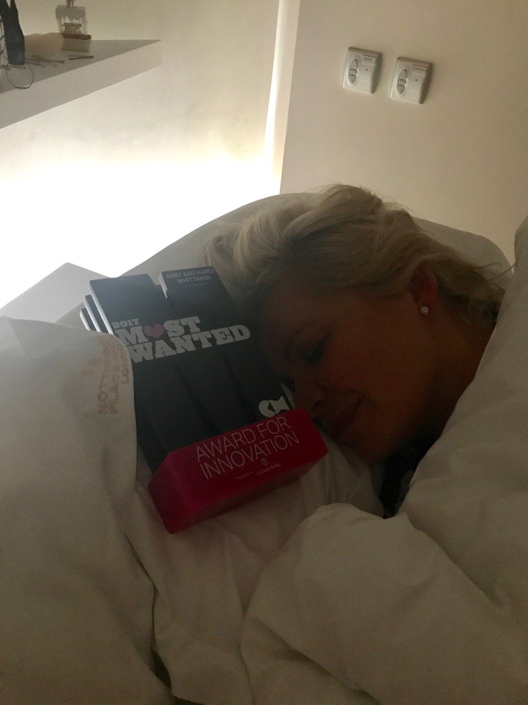 karlywhittaker's tweet photo. The best  way to #wake up 😴as a #MWIT17 #winner. @creativeheadmag @AbbyWhittakerr @scrun_by_whu https://t.co/IKjuCxA4MW