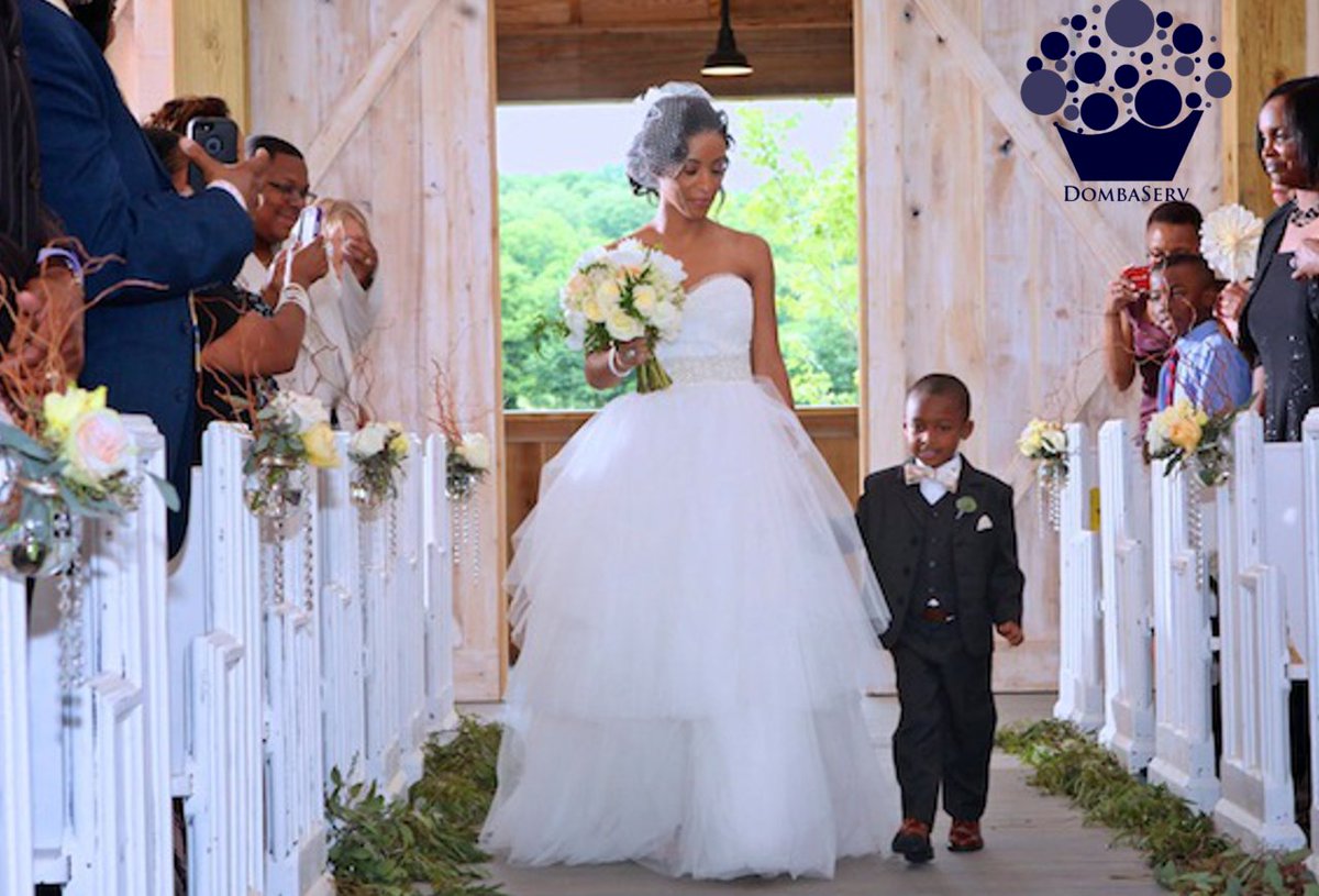 DombaServ's tweet photo. It's #SummerTime &amp; a time for #Weddings galore...
Make it all special and worthwhile with us... #LoveYour Clothes
https://t.co/DzcWtOor37 https://t.co/5MjXYGoRPp