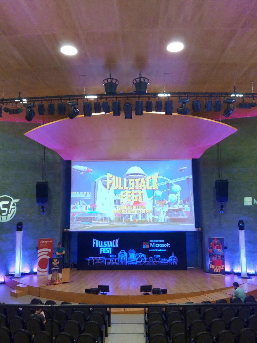 pedromcarrion's tweet photo. Ready to second day of @FullStackFest #fsf2017 https://t.co/tvLdObozUW
