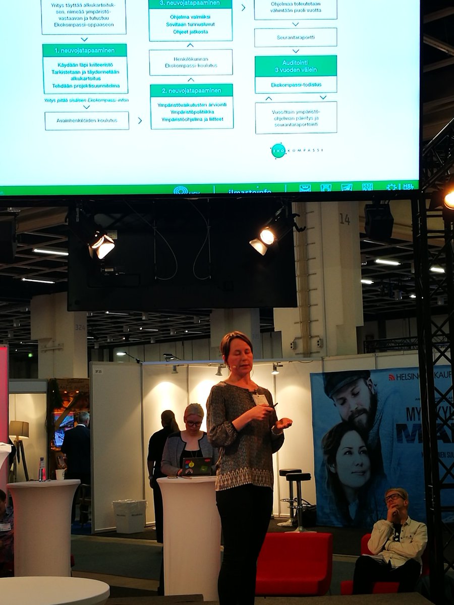 EasyfairsSuomi's tweet photo. Irina Niinivaara avaa ympäristöjärjestelmän mahdollisuuksia tapahtumajärjestämisessä: tehokkaita mittareita löytyy!  #meetings17 https://t.co/ije6nkVjfQ
