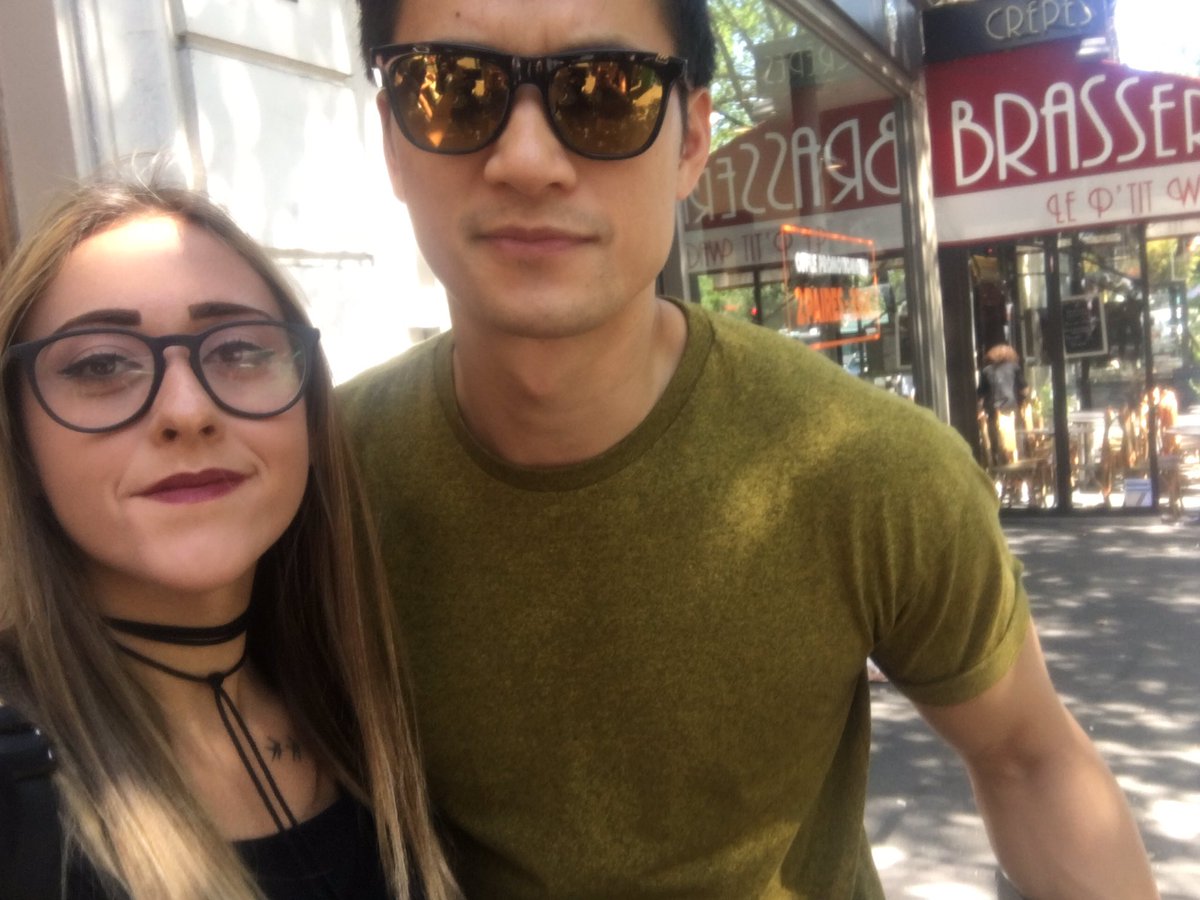 rvmitri's tweet photo. always next to you..❤️ @HarryShumJr #THOSCON2017 https://t.co/WlD4NeHfWP