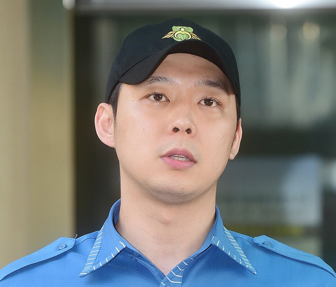 soompi's tweet photo. Prosecution Appeals Not Guilty Ruling Of Park Yoochun’s Accuser, Claims “Rape Cannot Happen In A Small Bathroom”
https://t.co/gLF55ZjSES https://t.co/fE9TzXFLwg