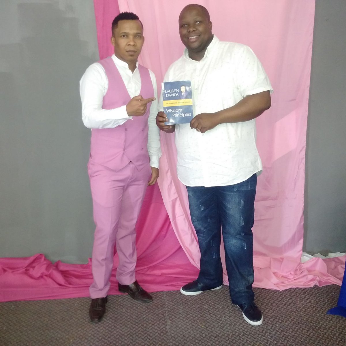 janaman's tweet photo. I got my signed copy from @LaurenBDavids Bloemfontein, SA! Where is yours? Author Davids long awaited book #WisdomPrinciples #Booklaunch https://t.co/yMKhFUPKZW