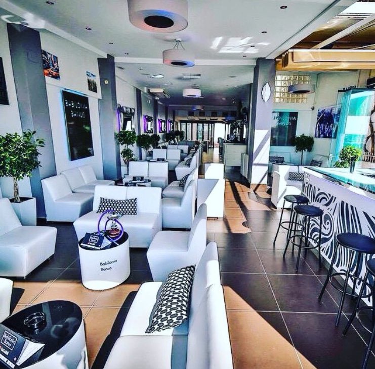 BabiloniaMarbs's tweet photo. Have you booked your flights to #Marbs yet for #September ?✈ 

We are waiting for you on the frontline at Babilonia Banus ❤ https://t.co/r0Sb5JVdKz