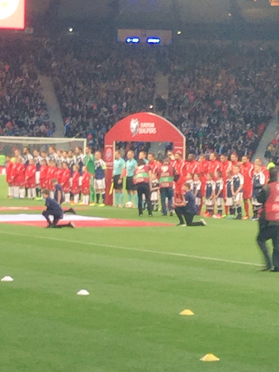 Dirrans_centre's tweet photo. @Hampdenpark for the @ScottishFA match last night. #SCOMLT A great time had by all. Great win for #scotland #rollonoctober #involved https://t.co/nMpGAeQhtG