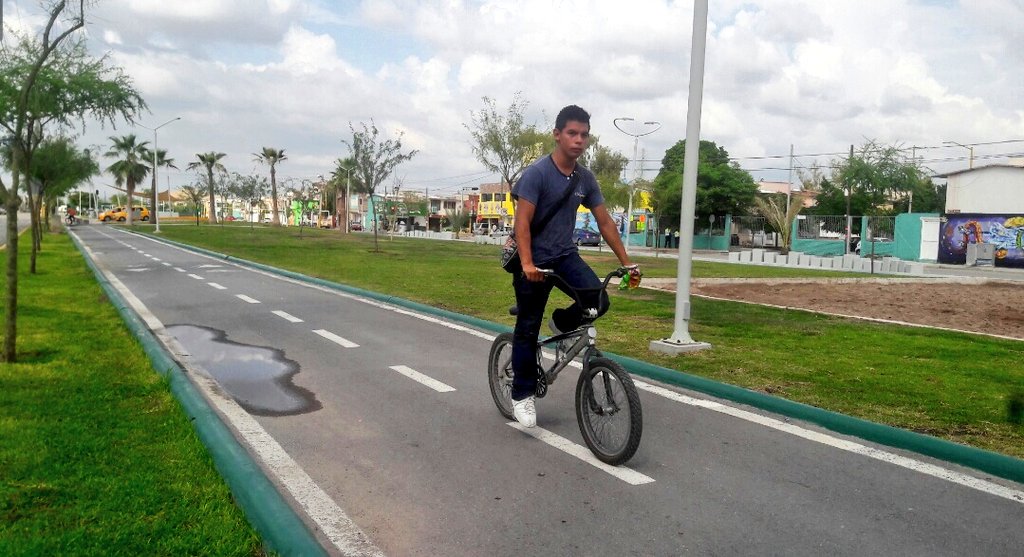 LineaVerdeTrc's tweet photo. Disfruta de un paseo mañanero en #LíneaVerde una caminata, un paseo en bicicleta o hacer ejercicio. Hay mucho por disfrutar ¡te esperamos! https://t.co/8cufyXCp5F