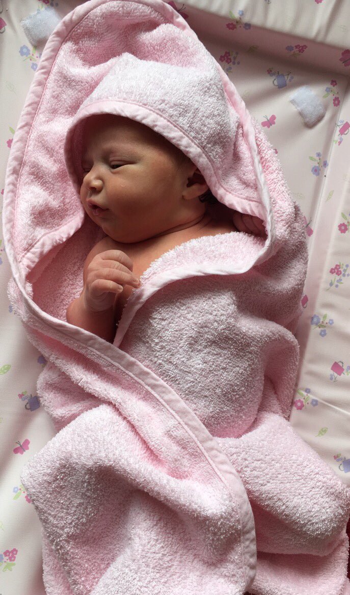 elishaMINAJox's tweet photo. 🌺👶🏻💖✨💋🌸 https://t.co/hYSzLhIJGV