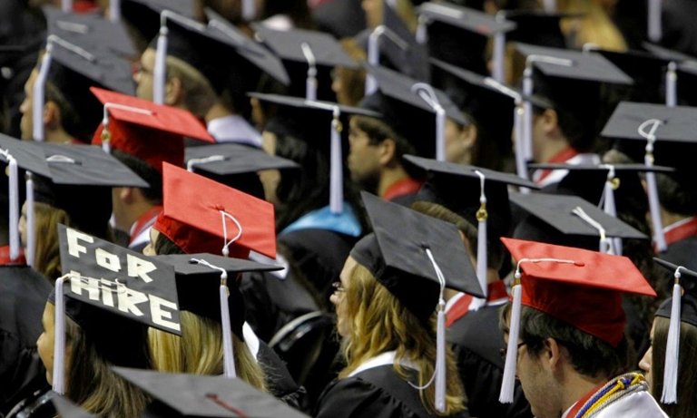 48Digital's tweet photo. College graduates all want these jobs https://t.co/Pr60RtqEYd #Recruitment #Graduate #Jobs #Hiring #Tech #Glassdoor #Hire #Job #Employment https://t.co/WkTZG4VI7K