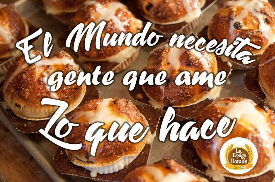 asopacedo's tweet photo. "Feliz Día". Orgullosos del trabajo que llevamos a cabo, amando llevar el pan de cada día a cada uno de los hogares #Orgullosamentepanaderos https://t.co/87RKWYtWbj