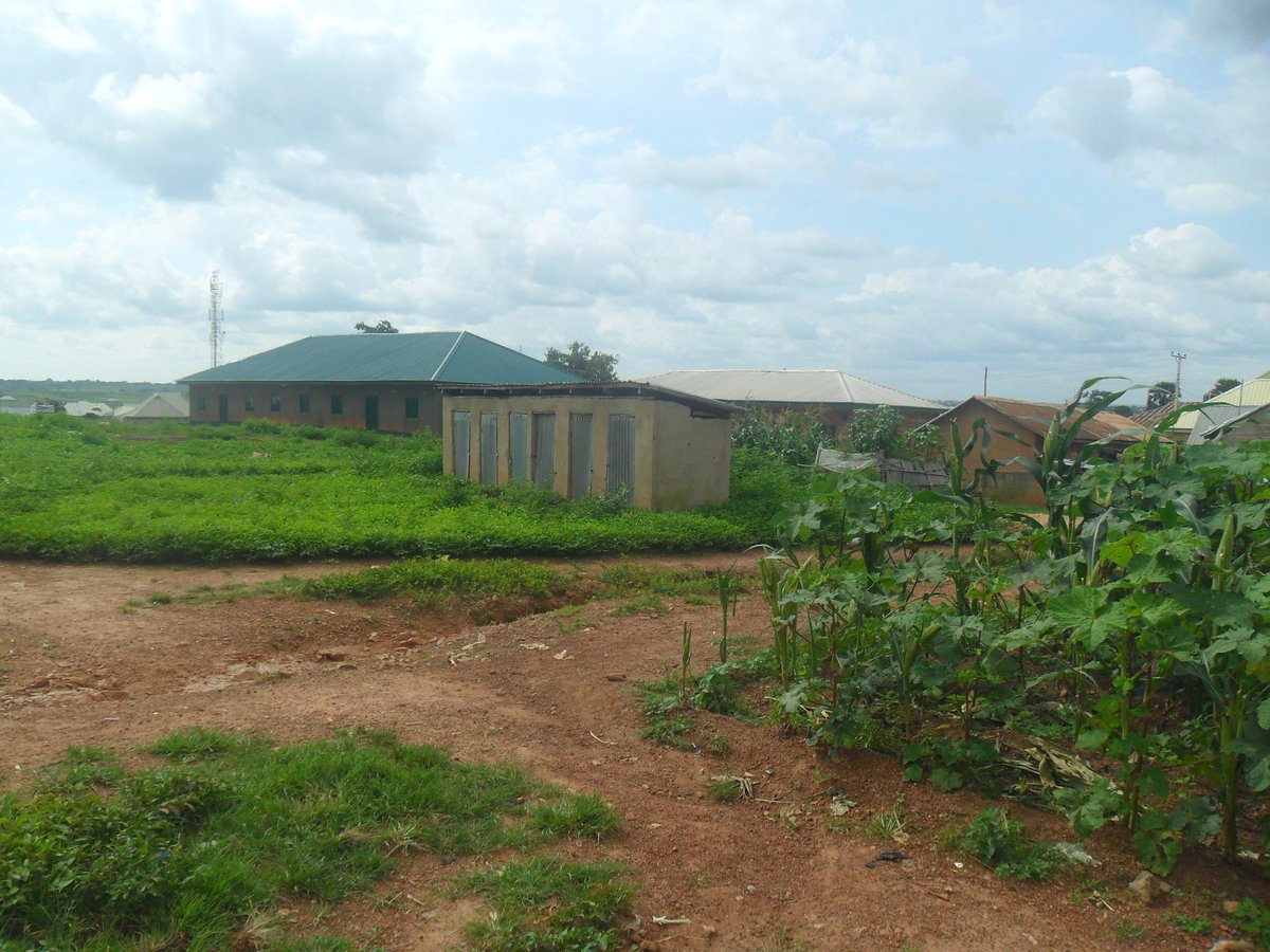 MbahNina's tweet photo. @julietkego @WaleMicaiah @StatiSense The toilet section of Gov Secondary school Goningora Chikun LGA Kaduna #RepYourLGA #LGAsAccountability https://t.co/JjLW86mX3P
