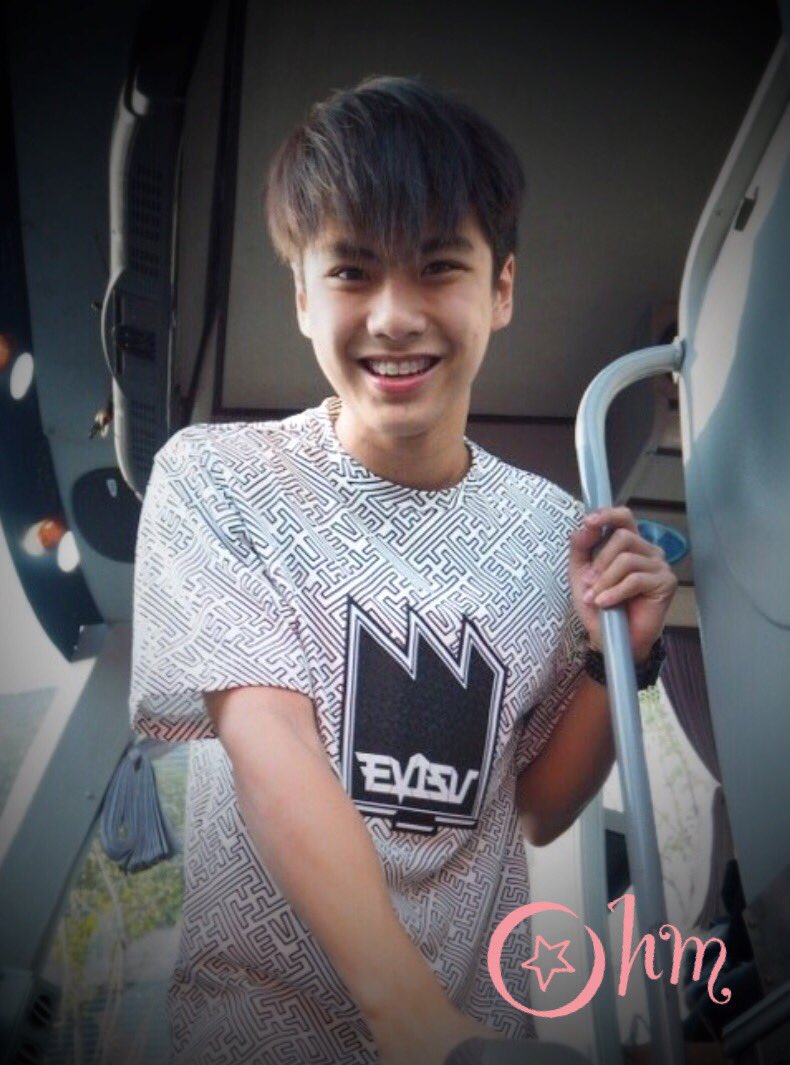 โอมคนดี รู้มั้ยว่ามีคนทางนี้ คิดถึง 💓💕
<a href="/ohmpawatt/">Ohmpawat</a> #ohmpawat #โอมภวัตคนของใจ #ไม่เคยไม่คิดถึงเธอ