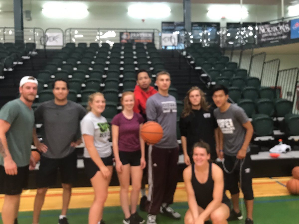 darylmac1's tweet photo. @UPEIPanthers #pantherchallenge2017 #TeamGame9 https://t.co/qw2D3GBCLh