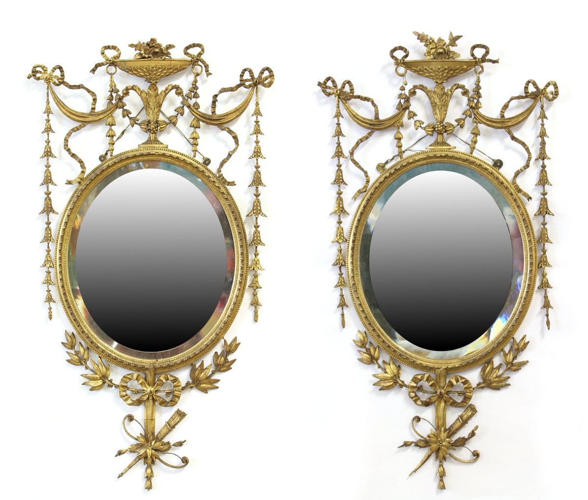 SemleyAuction's tweet photo. Coming up! These beautiful pair of late 19th century gilt oval framed wall mirrors with ribbon &amp; swag decorations #Auction #antiques #dorset https://t.co/sm5dQ1xfBN