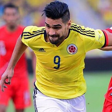 TheHeadtoHead's tweet photo. RT for Falcao🇨🇴
LIKE for Firmino🇧🇷

#COLBRA https://t.co/3NvOSFhHGC