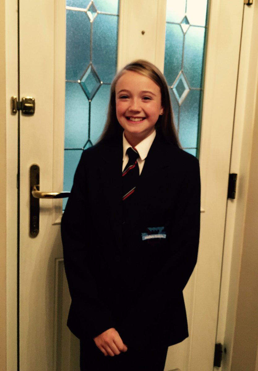 clms147's tweet photo. #firstdayathighschool! So proud x https://t.co/Fjjt0Pj0GY