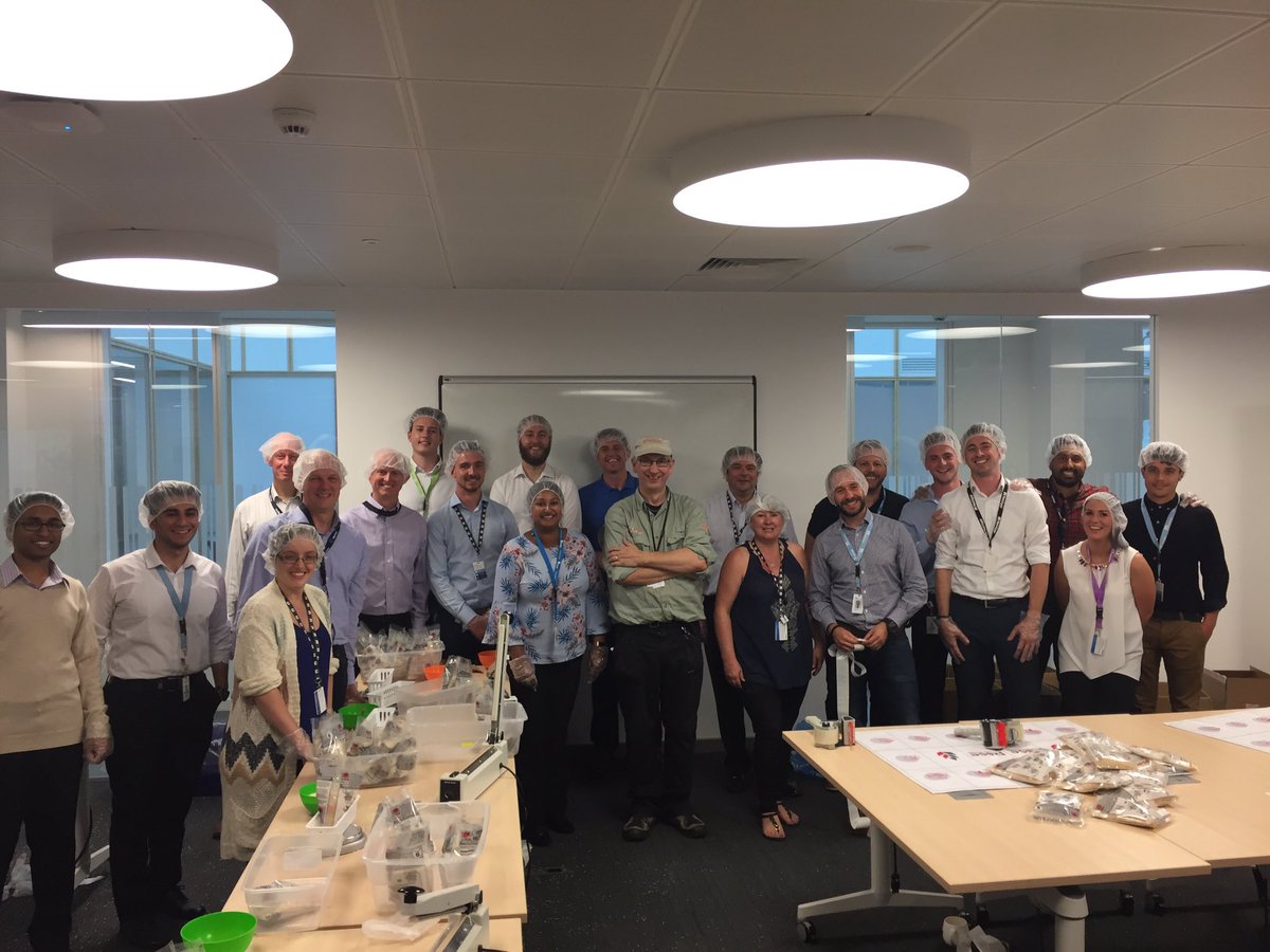 timwebb10's tweet photo. @NetAppUK 21,300 meals bagged today so far 8,700 to go! #riseagainsthunger #proudoftheteam https://t.co/P1Uwbg8zqF