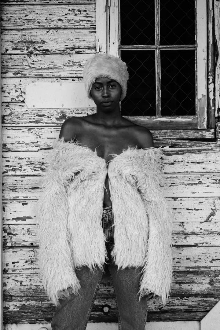 monochromemag's tweet photo. @KaunaAngula @AmutseNamafu #BloggersWeLove: Lorna Mabuku
8 Questions for @LornaMabuku now up: https://t.co/wgx8EhUsMA https://t.co/NQmHe007WN