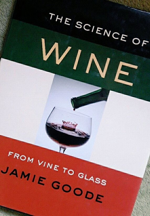 Loquilla8884's tweet photo. #SommLife #Science #TheScienceOfWine #JamieGoode #Books #Love 🍷🍷🍷 https://t.co/3N7IeYher0