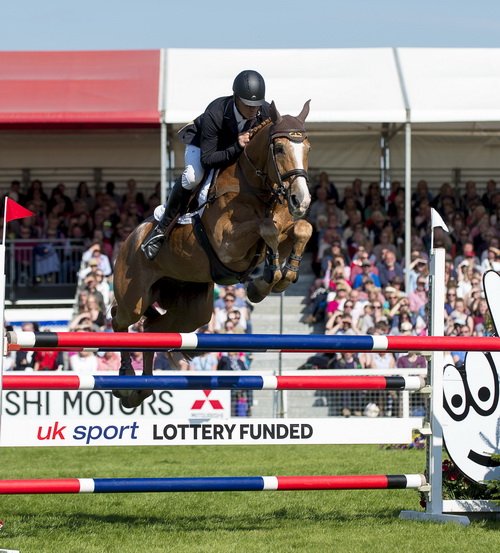 Michael Jung GER still No 1! #Eventing rankings: Nicola Wilson GBR up into No 2 &amp; Andrew Nicholson NZL up to No 3. goo.gl/hfB8gC