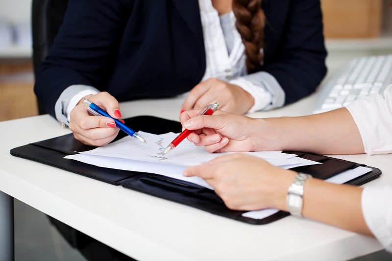 AdeccoQC's tweet photo. Tu aimerais travailler en vente? Lis le blogue sur la journée type d’une représentante chez Adecco #leadblog https://t.co/nK2c6rWJPz https://t.co/Y3yXqSygqf