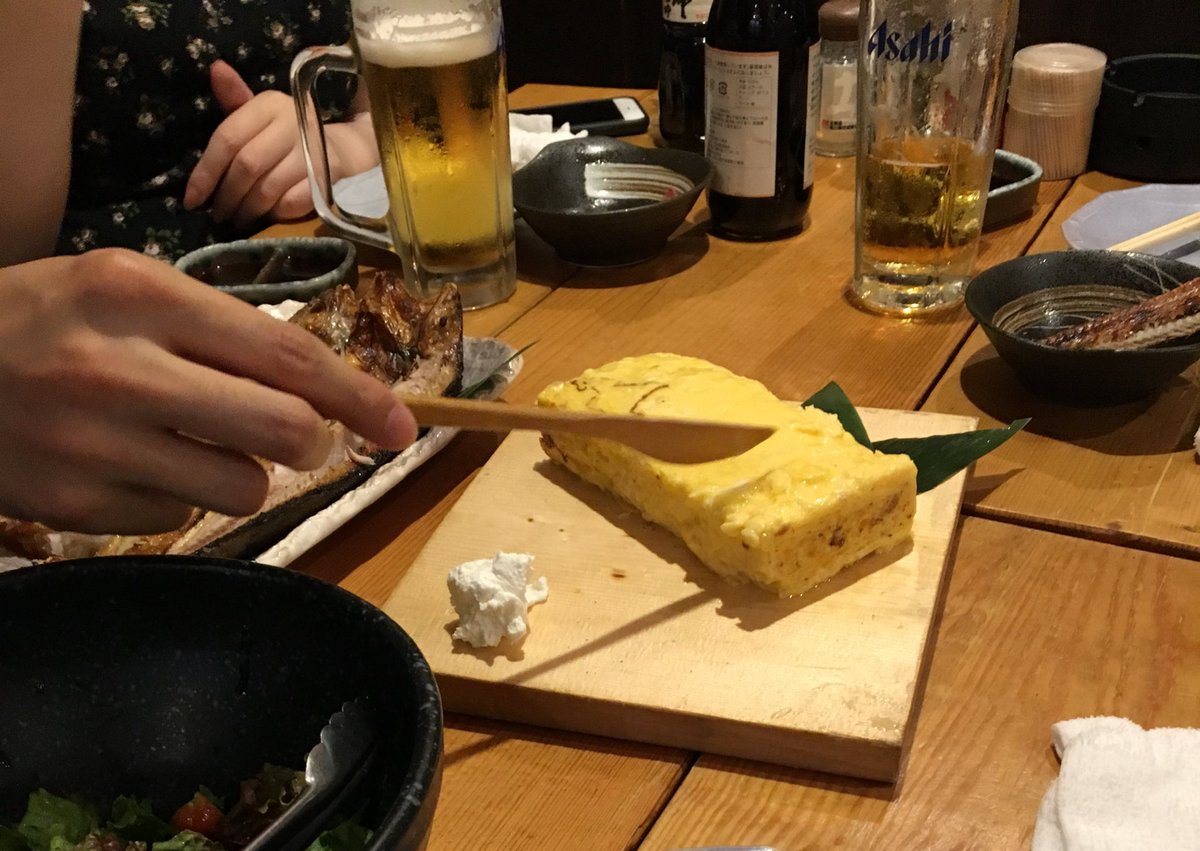 須藤ゆみこ 声優さんと漫画家さんの飲み会に混ぜてもらいました 土蜘蛛殿が卵焼きにバターを塗って下さってます