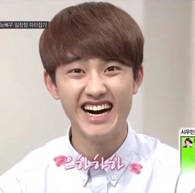 TheEggsos's tweet photo. literally me watching the mv laughing &amp; pointing out the members' dumbness until baekhyun fell into the ocean &amp; i forgot what i was watching https://t.co/1Vfp0cjoA0