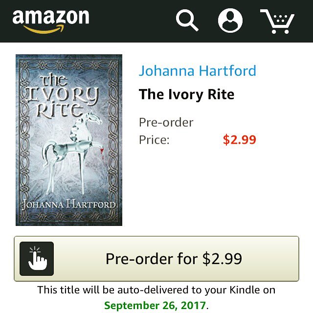 MoiKels12's tweet photo. I spy The #IvoryRite by the amazing @JohannaHartford on @amazon for pre-order!! #BookWorm #bookshelf #book 📚👸🏻👸🏼 #QueenDiem https://t.co/t7NMrFleKm