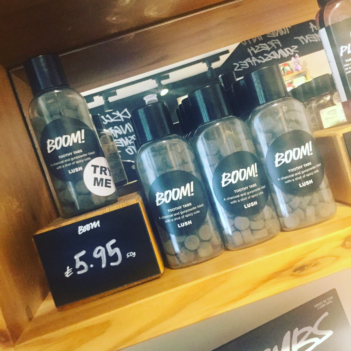 LushColchester's tweet photo. We know a few of you have been looking for weeks so come on in for your teeth needs!! 
#Lush #LushUK #teeth #charcoal https://t.co/RYpjQLoR8J