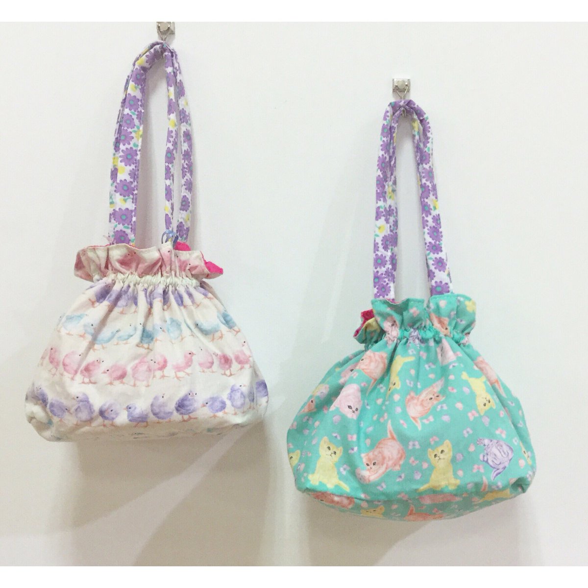 Fafa 西武池袋店 Ar Twitter ランチポーチに新作登場です お子様のお手提げやおむつポーチ お食事セットやおやつ入れなどなど とっても使いやすいサイズです Lunch Pouch T Co Mvurs2bg3s 1995 ランチグッズ 猫柄 フェフェ プチギフト T Co