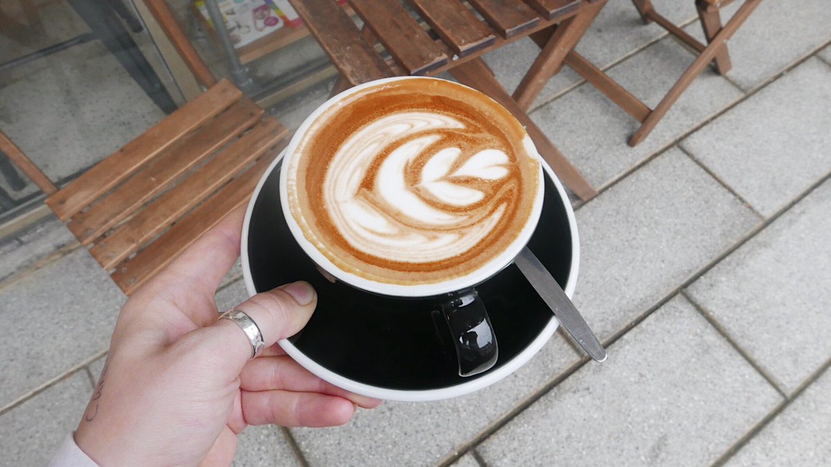 First pour of the day 👌🏼