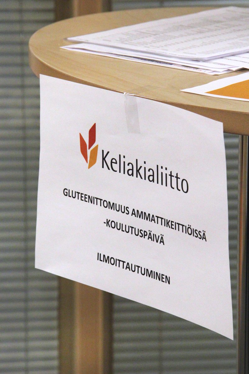 Keliakialiitto's tweet photo. Viime vuonna #horeca-koulutuksiimme osallistui lähes 300 ammattilaista. Onko tänä vuonna sinun vuorosi? https://t.co/yJH6mqLQ9Z #keliakia https://t.co/wZ9DhKP8ua