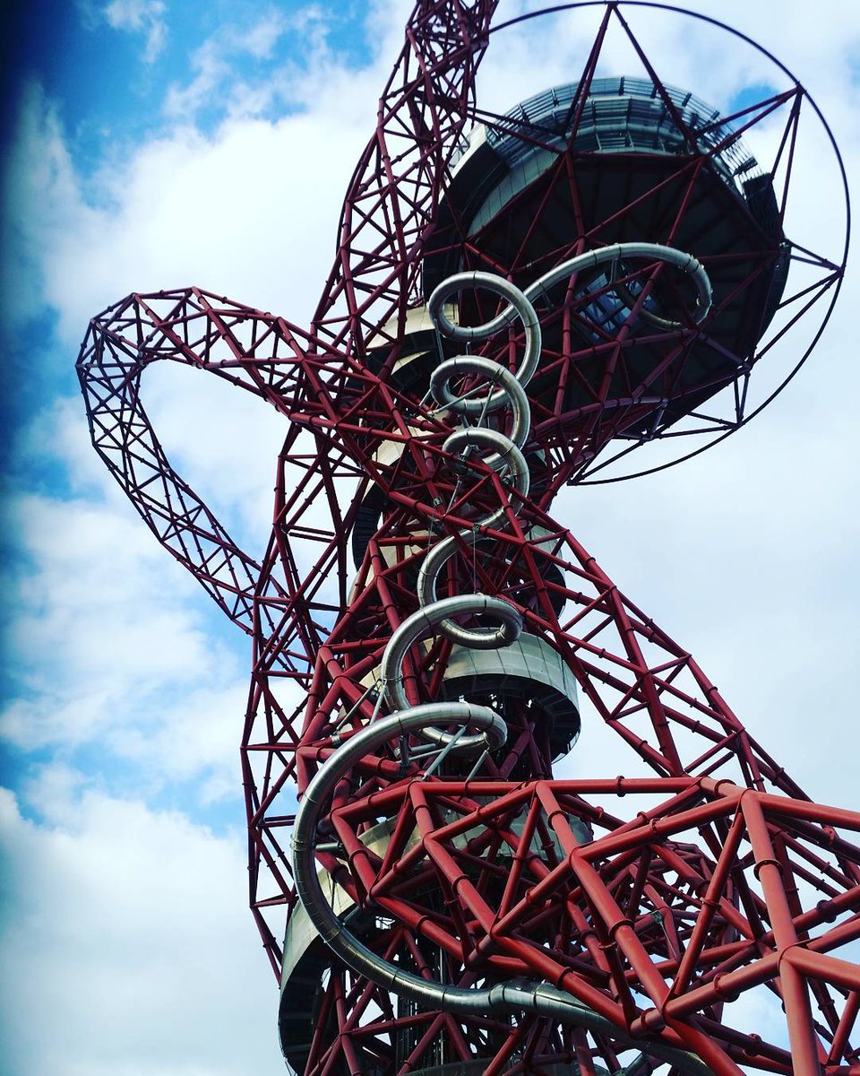 AMOrbit's tweet image. 12 terrifying loops and a corkscrew design for daredevils, #RideTheSlide is not for the faint-hearted! 🙈

[Photo: sherbertpatel on IG]