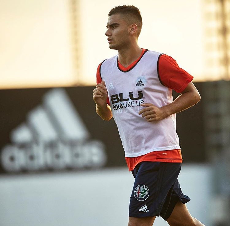 andrinhopereira's tweet photo. Training 👊🏻⚽️

#valencia #valenciacf @valenciacf https://t.co/XTjijgvWyq