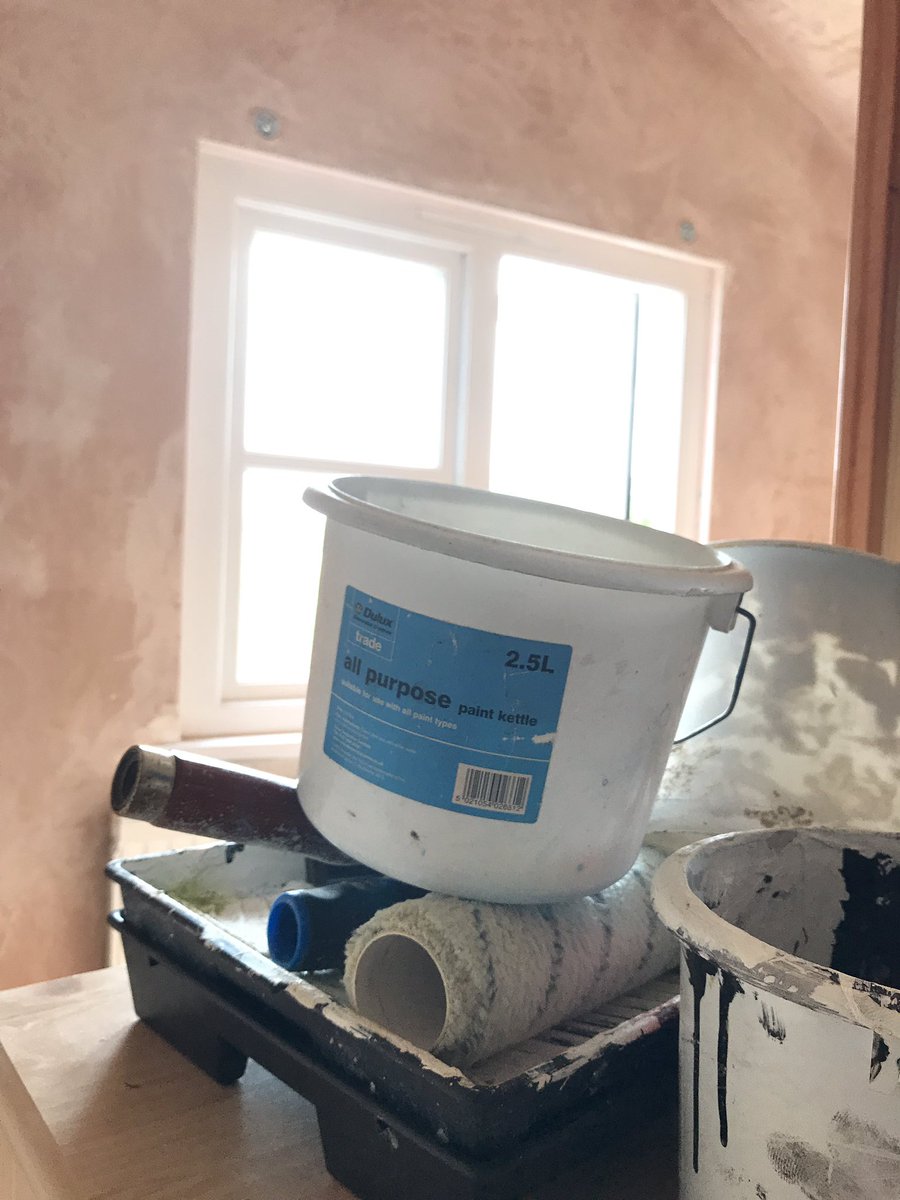 JoeTheglassguy's tweet photo. Here we go again @DuluxTrade #whitewash #newplaster https://t.co/f8bjWjK7Hv