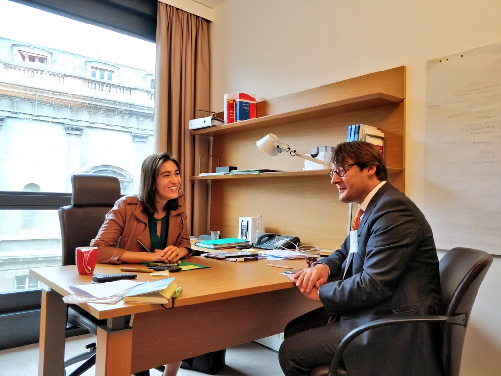 PaulaForteza's tweet photo. Rencontre avec @izzo_d Ambassadeur au Salvador pour échanger et travailler ensemble au service de nos concitoyens en AmLat #extcirco02 #fde https://t.co/NVUsp1RpoP