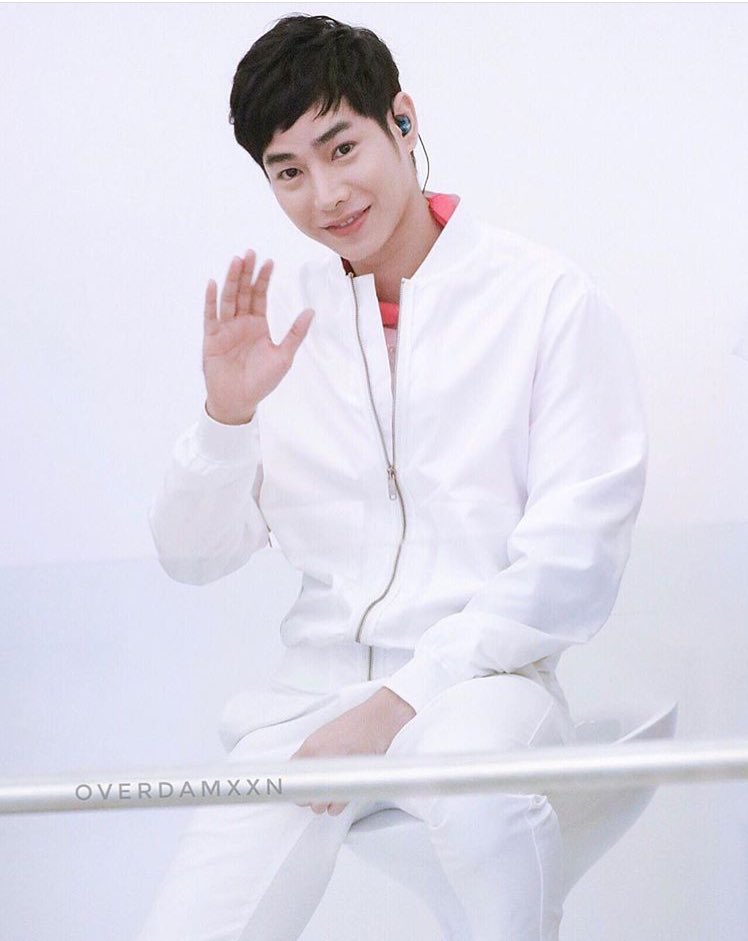 nann_leakhena's tweet photo. 💕💕💕💕💕
#เป๊กผลิตโชค #Beautina20s #BeautinaThailand #CrOnPic🌟 https://t.co/vUPS5nnobX