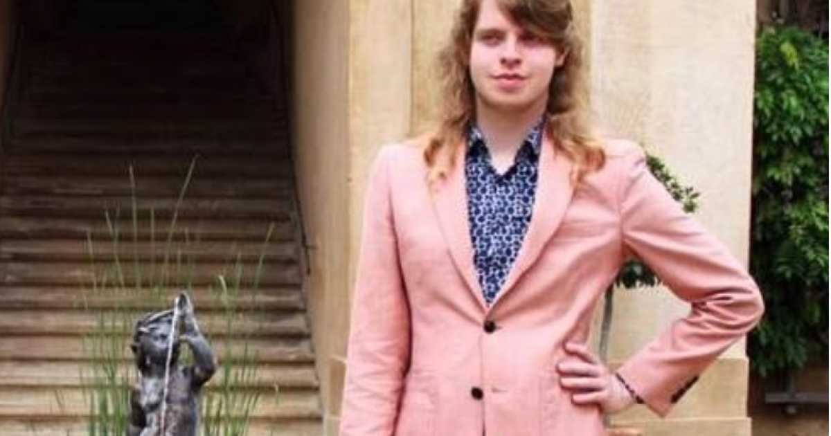R_Wing_News's tweet photo. Scottish Law Student Being Investigated For Hate Crime Because He Mocked ISIS https://t.co/dK8QnSIiCV https://t.co/36iGwgFFbA