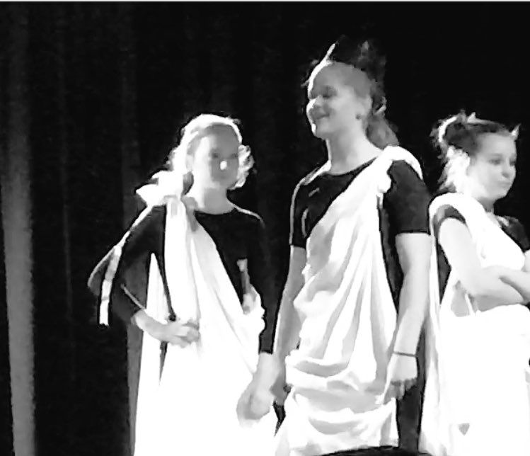kallicanl's tweet photo. #Shakespeare Night π @calrossy tonight π#confidence #collaboration #drama #humour #ithaditall!! Well done :)π¬ https://t.co/aCb2YwFQV8
