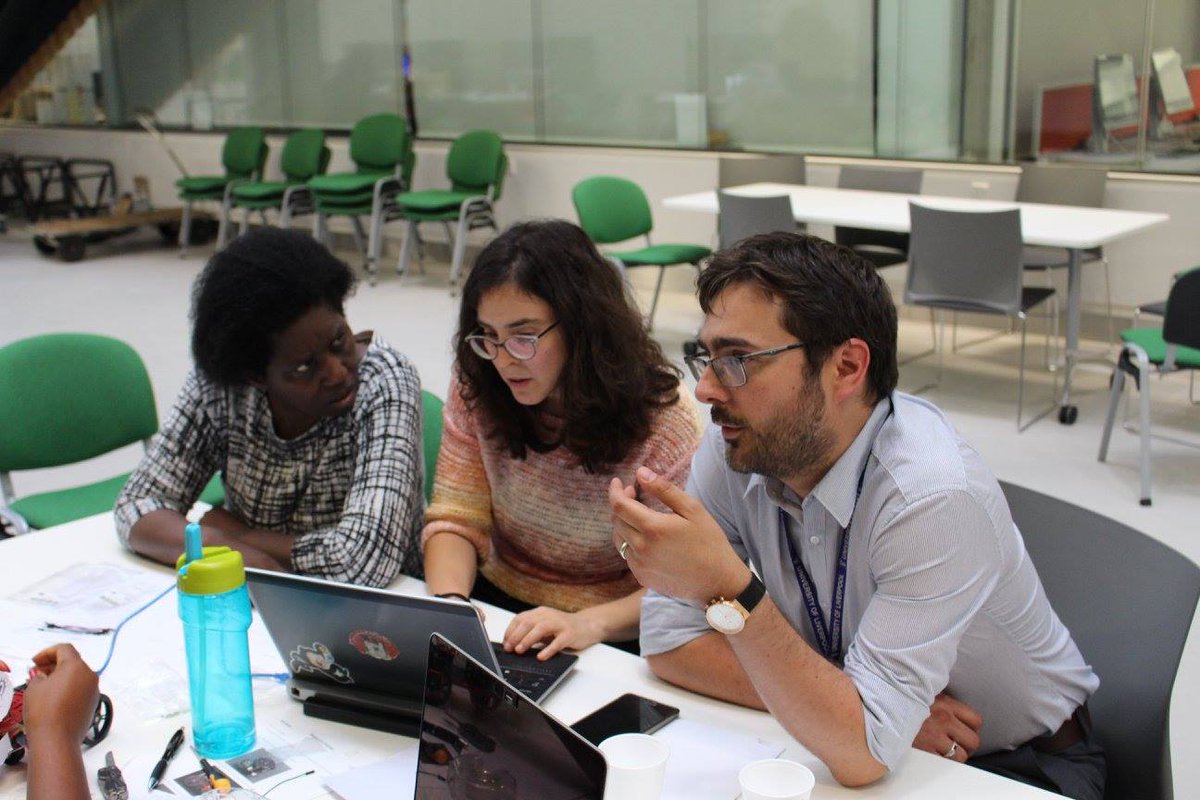 hipyliv's tweet image. Deep thoughts with @liv_IDEA #RobotsAndCode @MIF_UoL